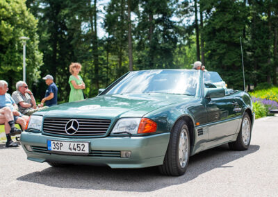 3. Mercedes-Benz SL 500