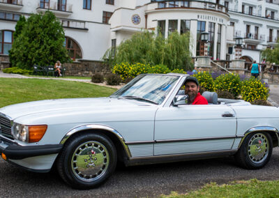 4. Mercedes-Benz SL 560